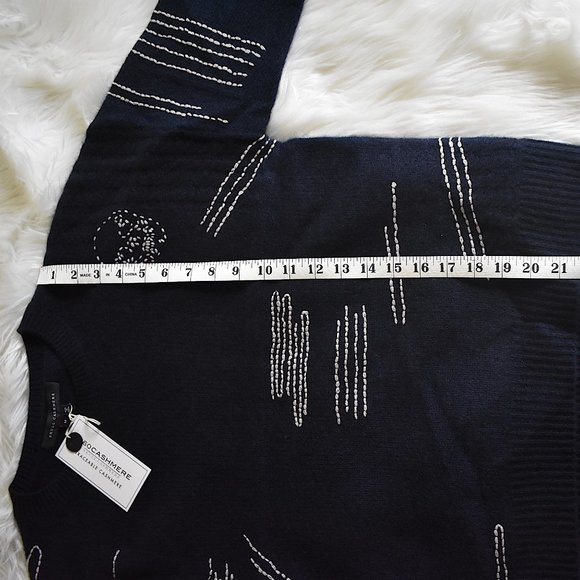 Skull Cashmere | Parket Cable Stitch Crew Sweater - Picture 10 of 12